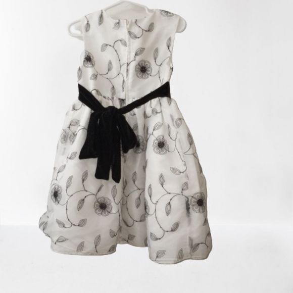 Holiday Toddler Dress w/ Bolero - Picture 2 of 4